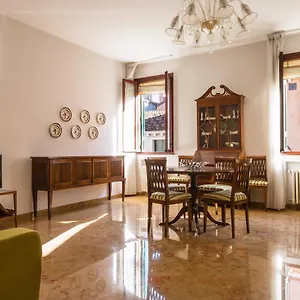  Apartamento Rialto Bridge Large Venetian Style With Lift Italia